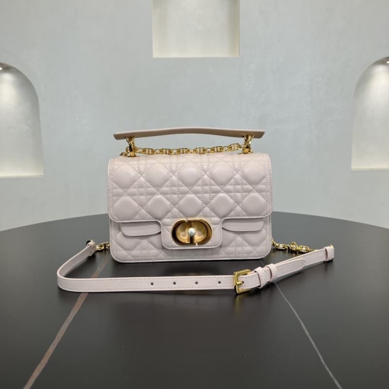 chr1st1an D10r montaigne bags